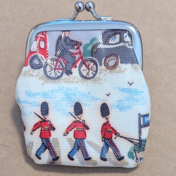 Cath Kidston Coin Purse British Royal Guard Telephone Booth Beefeater Bag - Picture 6 of 6